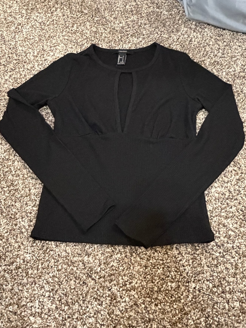 Ribbed Long Sleeve Keyhole Top